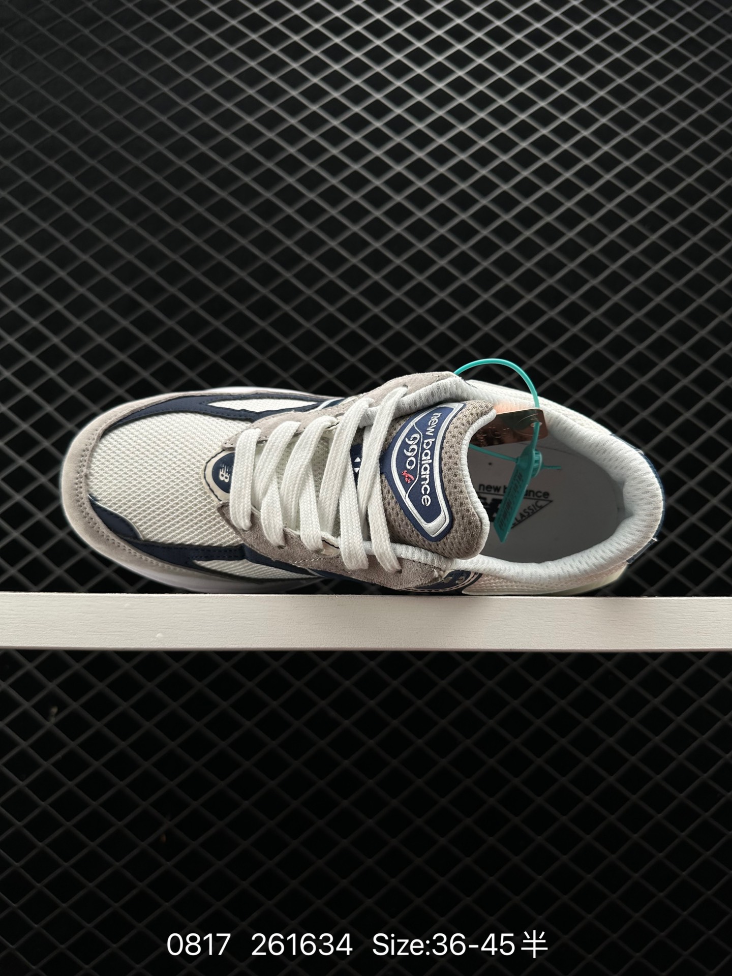 New Balance in USA M990V6